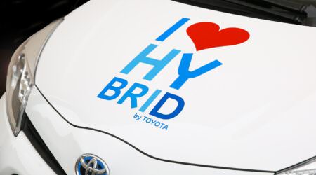 hybrid-araba